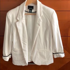 Large white Cynthia rowley 3/4 sleeve jacket